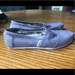 TOMS grey flats